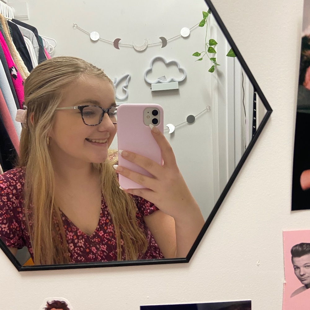 Meet your Posher, Emily